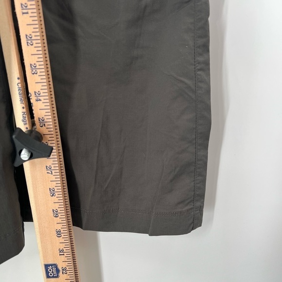 REI Women’s Pants Size 4 - Picture 3 of 4